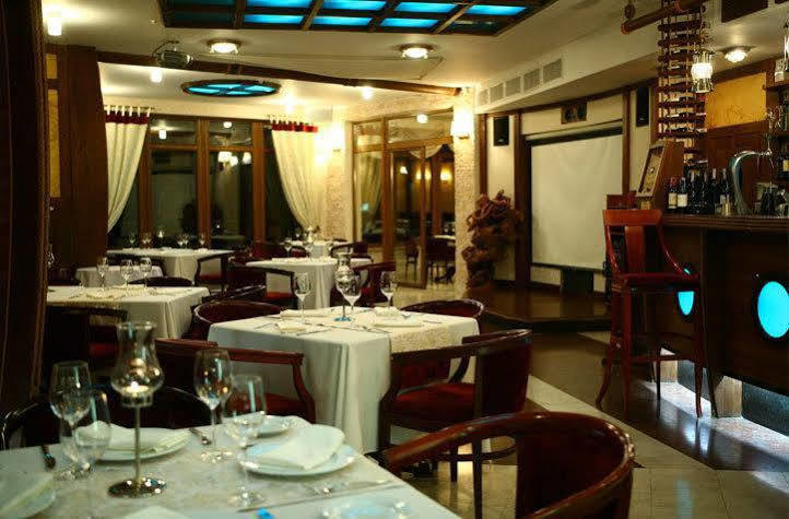 Columbus Hotel 오데사 외부 사진