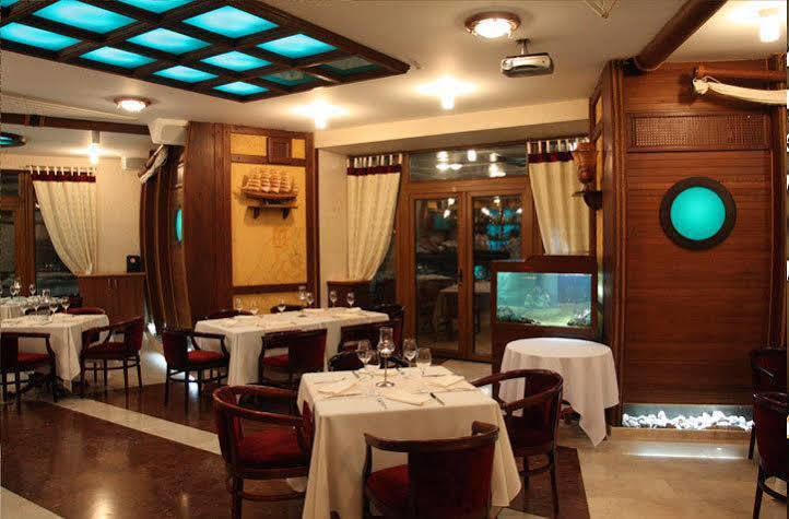 Columbus Hotel 오데사 외부 사진